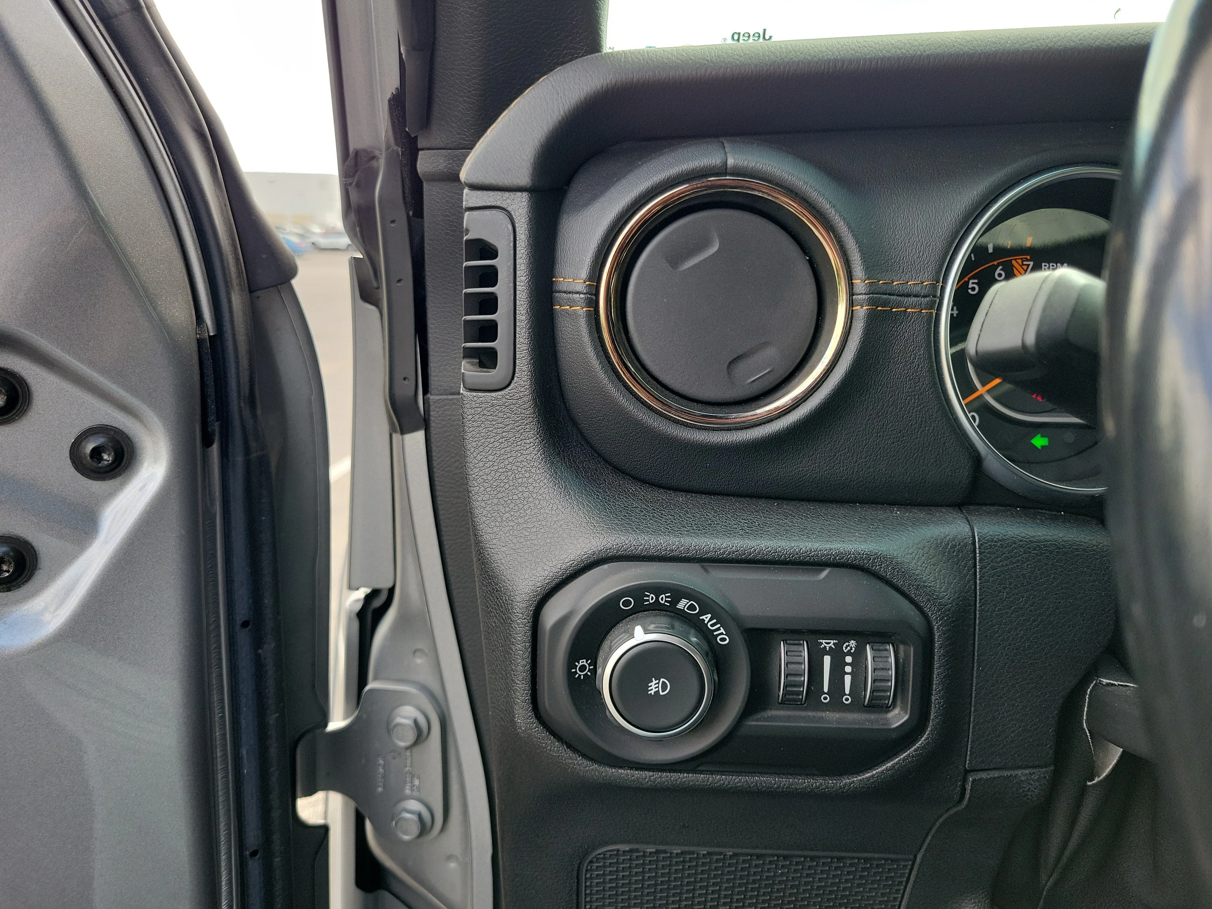 Used 2021 Billet Silver Metallic Clear Coat Jeep High Altitude image 20