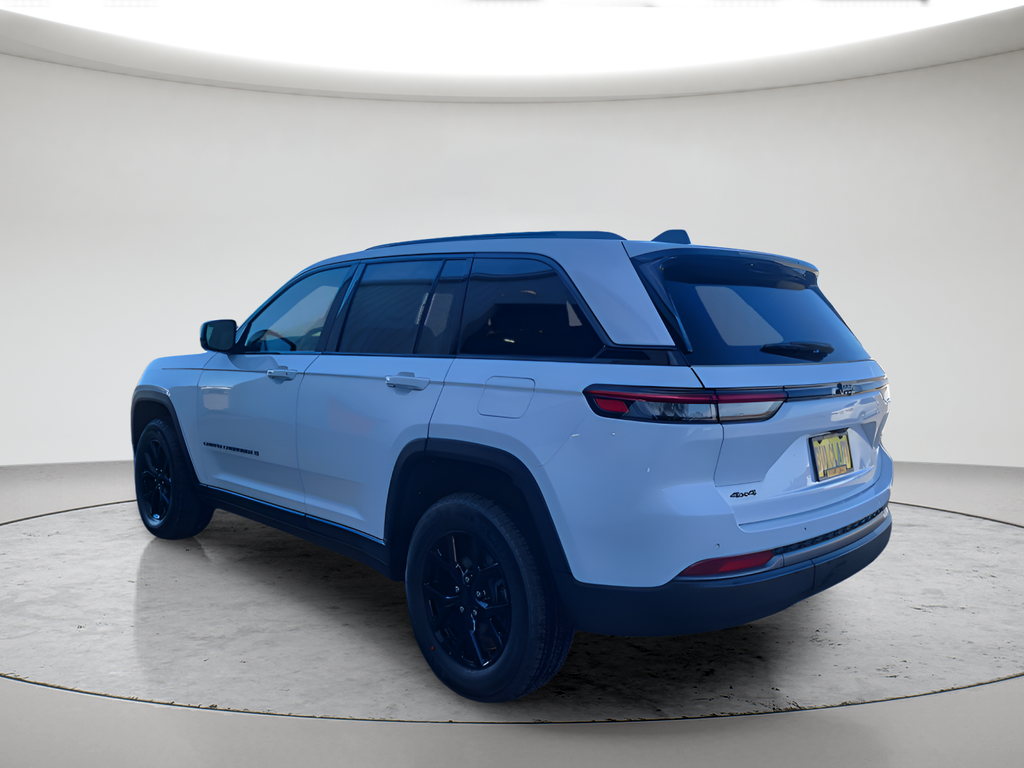New 2026 Bright White Clear-Coat Exterior Paint Jeep Altitude image 3