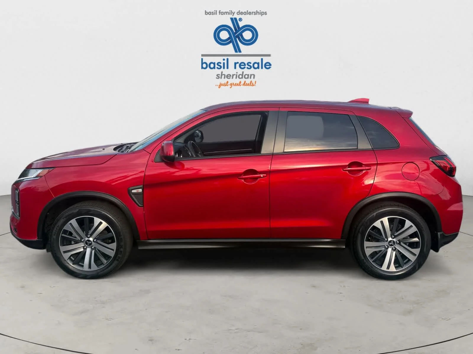 Used 2024 Red Diamond Mitsubishi ES image 3
