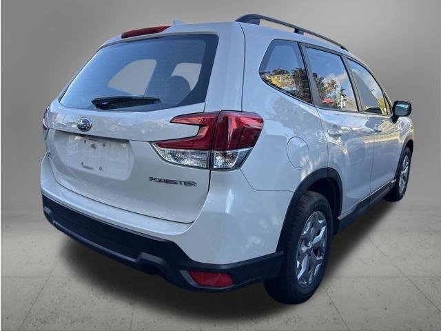 Used 2020 Crystal White Pearl Subaru Base image 4