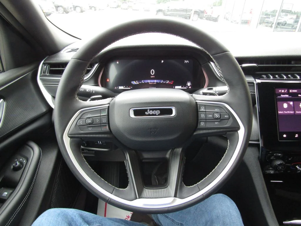 Used 2025 Diamond Black Jeep Altitude image 23