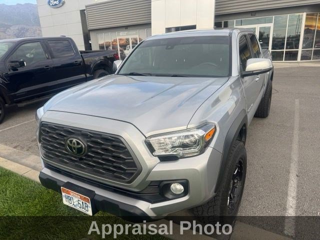 Used 2020 Silver Toyota SR5 image 2