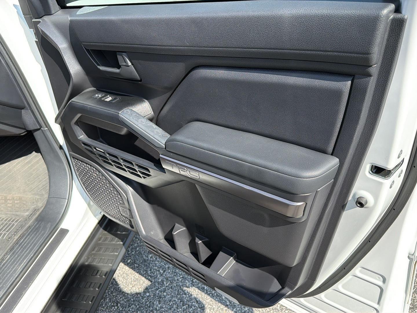 Used 2025 Ice Cap Toyota Hybrid Platinum image 14