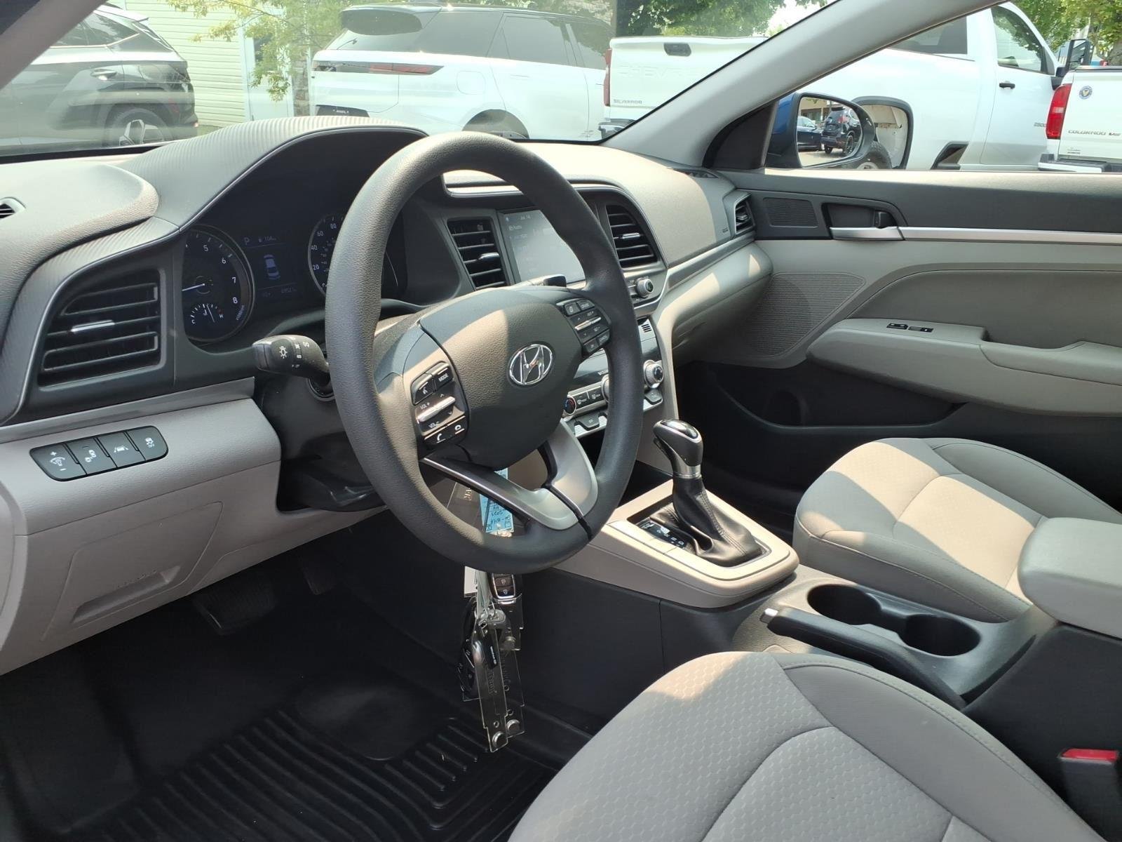 Used 2020 Lakeside Blue Hyundai SEL image 21