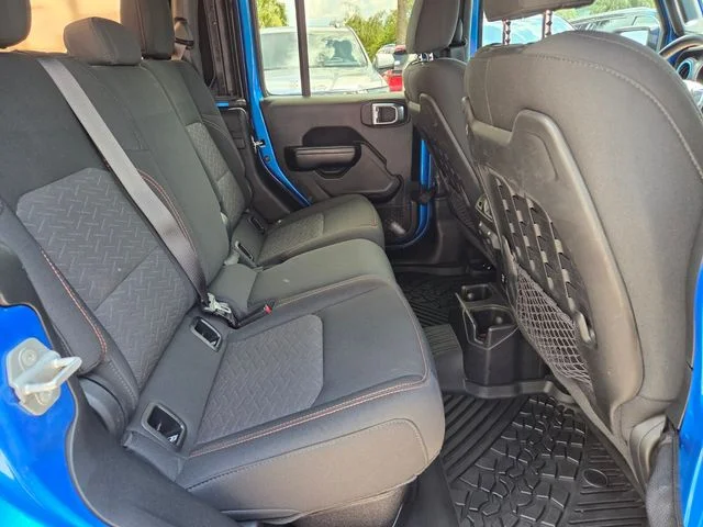 Certified Used 2020 Blue Jeep Mojave image 14