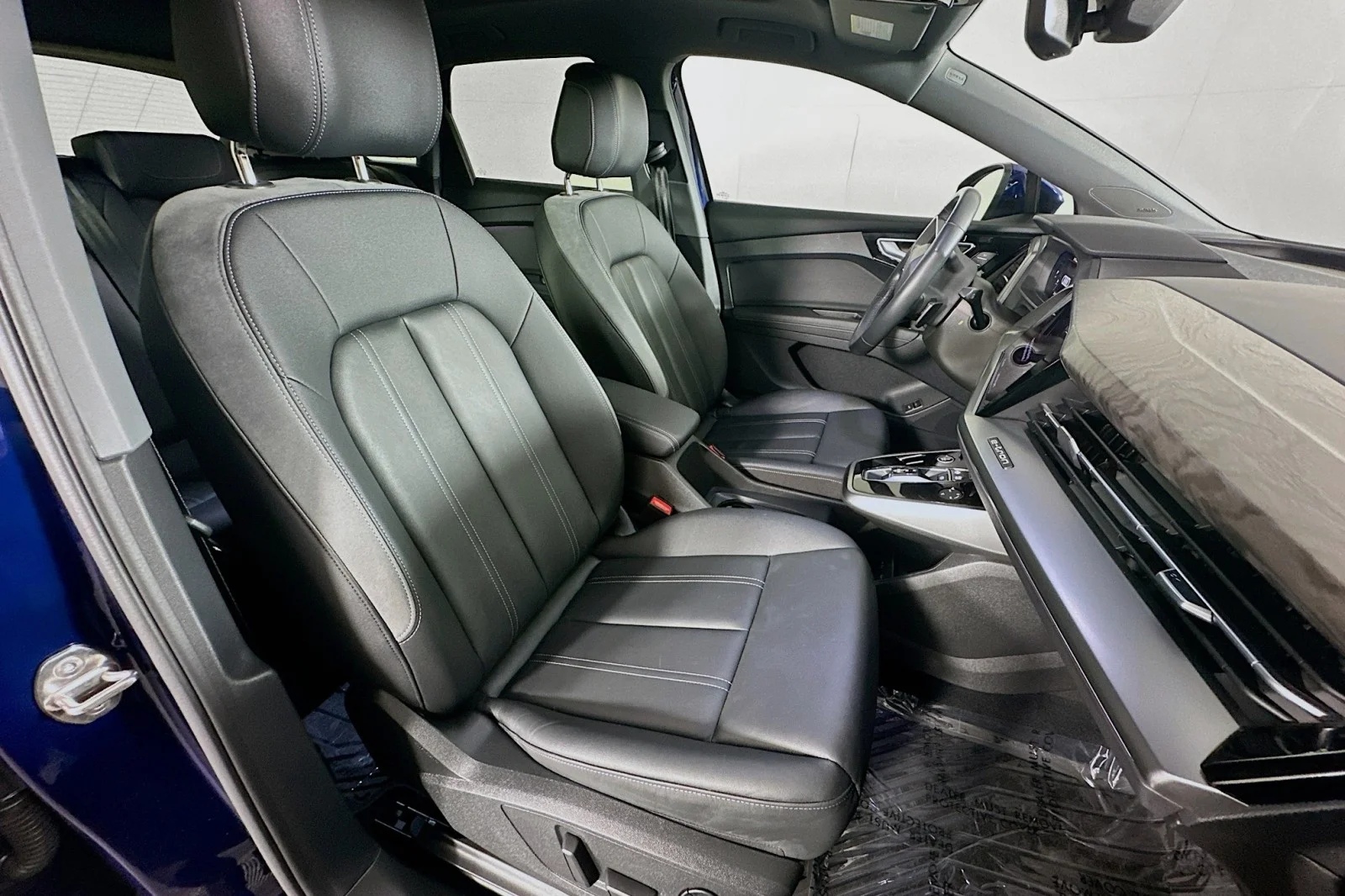 Used 2023 Navarra Blue Metallic Audi Premium Plus image 8