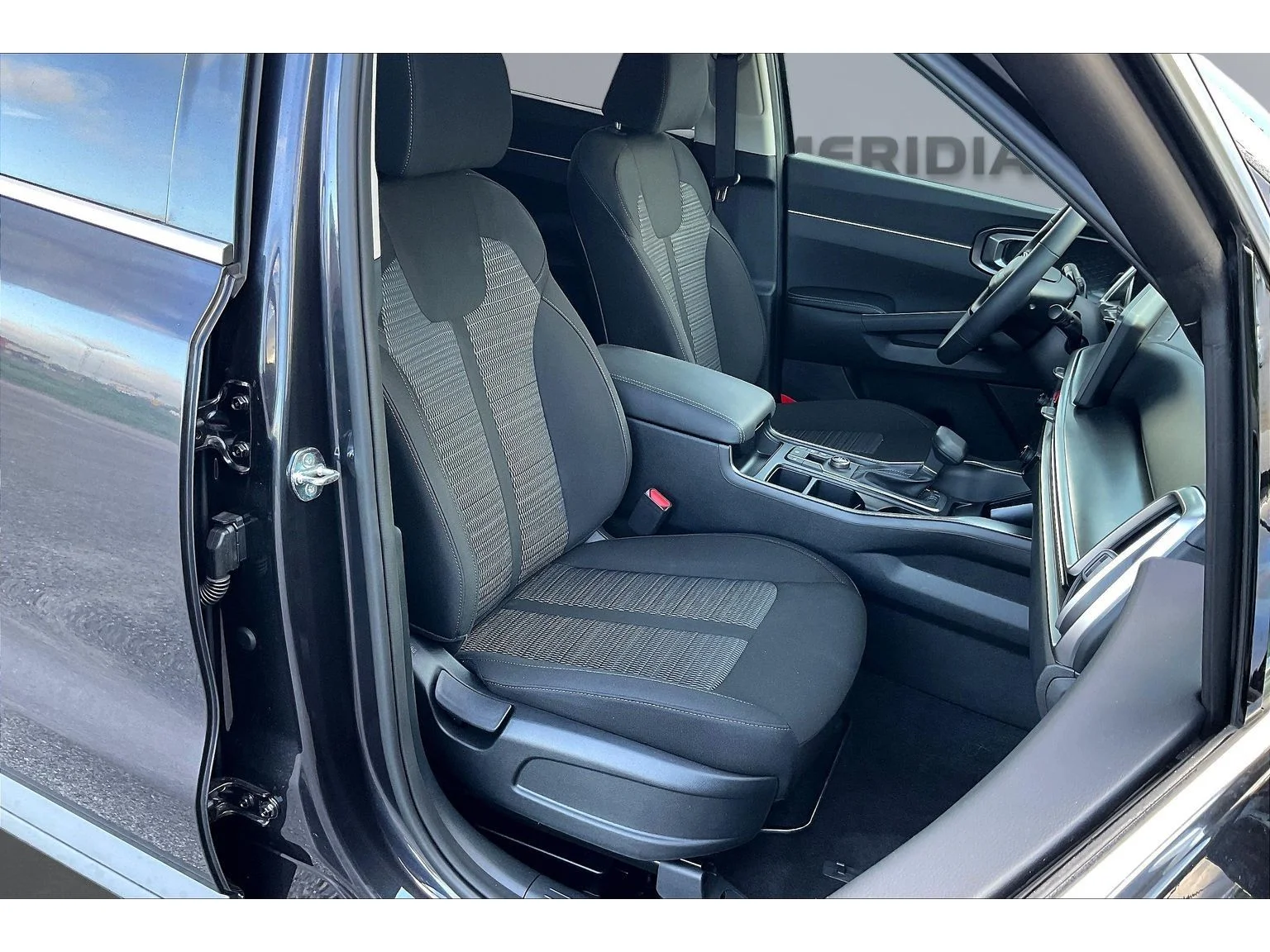 Used 2026  Kia LX image 6