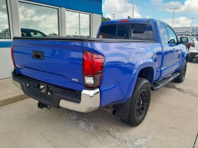 Used 2019 Gray Toyota SR5 image 8
