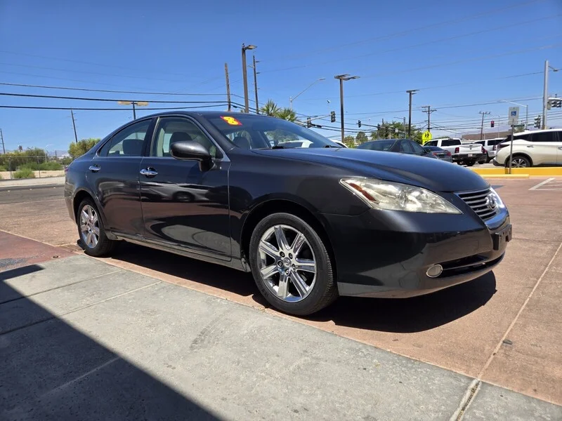 Used 2008 Gray Lexus 4DR SDN AT image 4