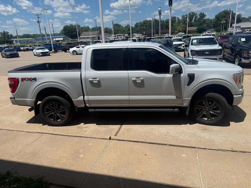 Used 2022 Space White Metallic Ford LARIAT image 5