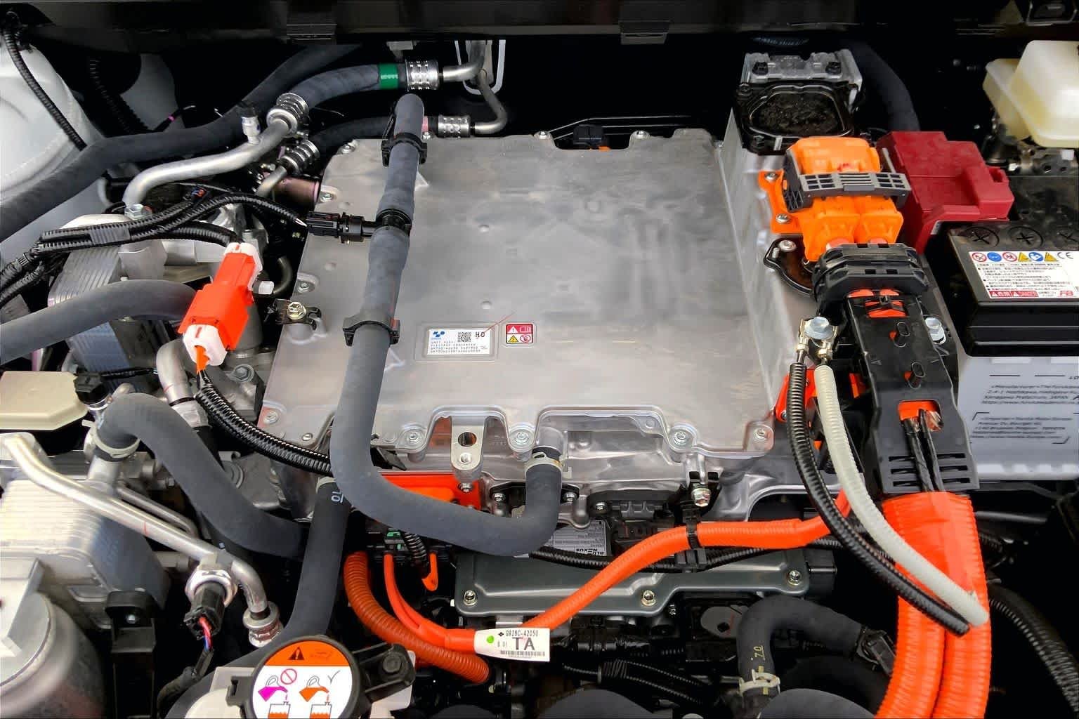 Used 2026 Wind Chill Pearl Toyota XLE Plus image 32