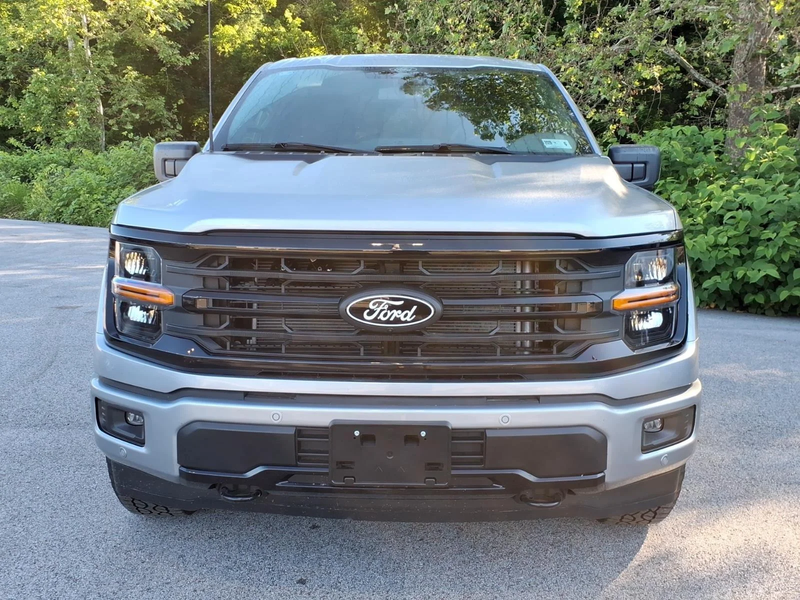 New 2026 Iconic Silver Ford XLT image 2