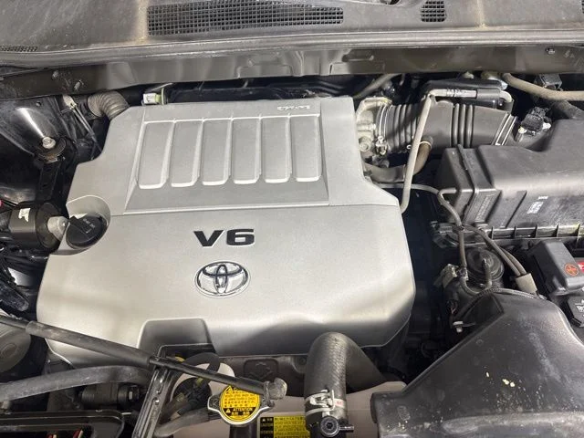 Used 2013 Black Toyota Limited image 9