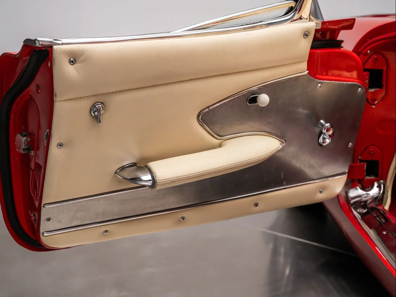 Used 1960 Red Chevrolet  image 31