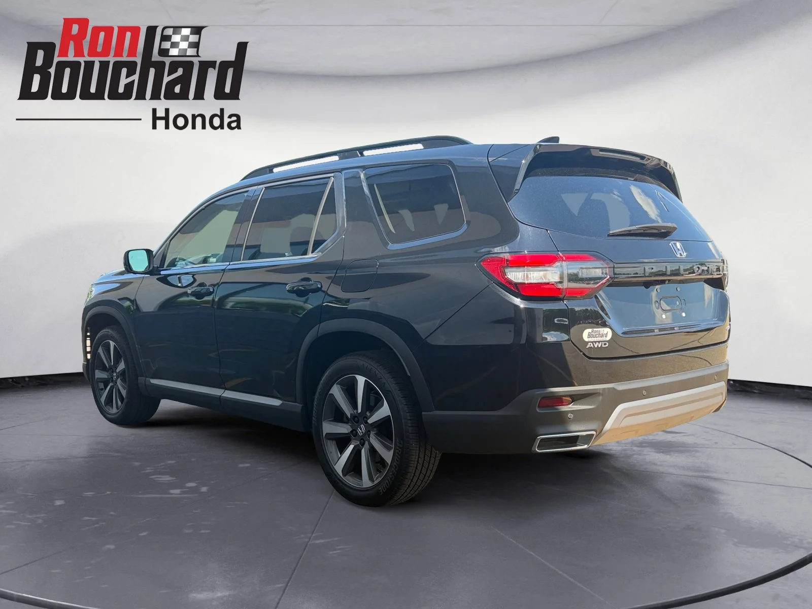 Used 2023 Black Honda Elite image 4