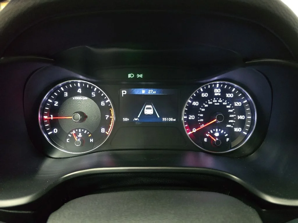 Used 2023 Gray Kia LXS image 21