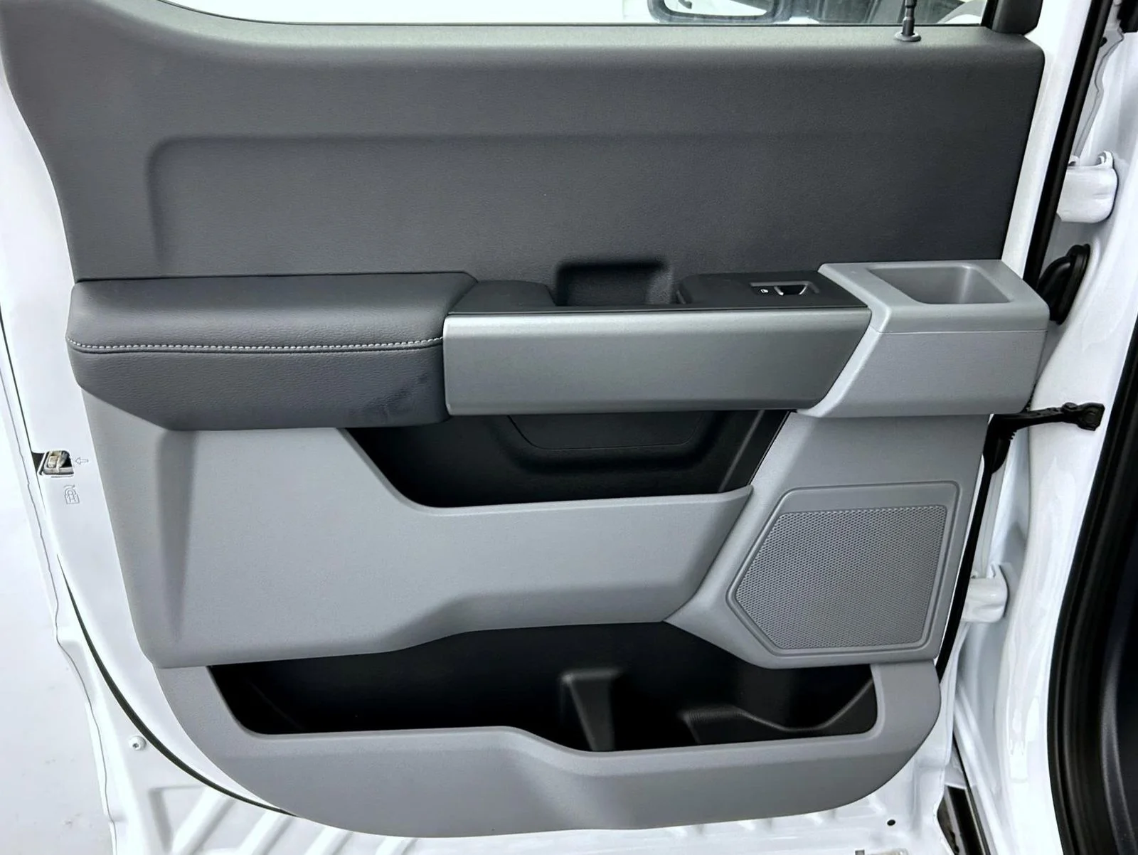 New 2026 White Ford XL image 20