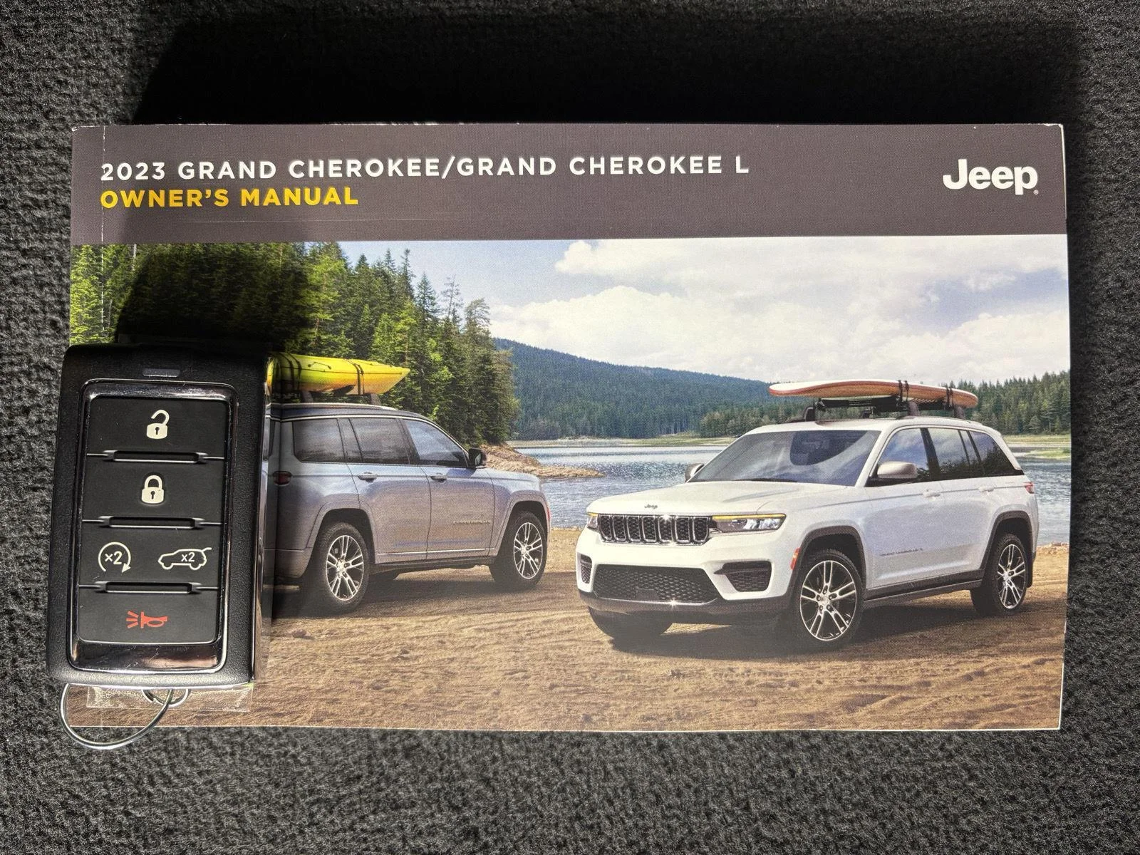 Used 2023 Ember Pearlcoat Jeep Limited image 46