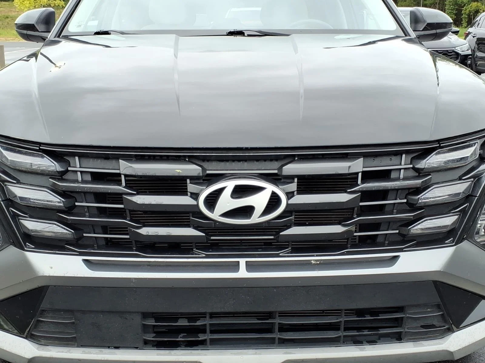 Used 2025 Phantom Black Hyundai SEL image 15