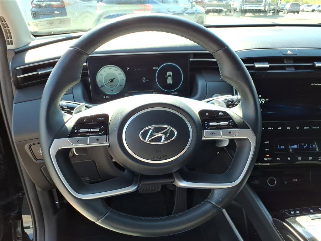 Used 2023 Phantom Black Hyundai Limited image 15