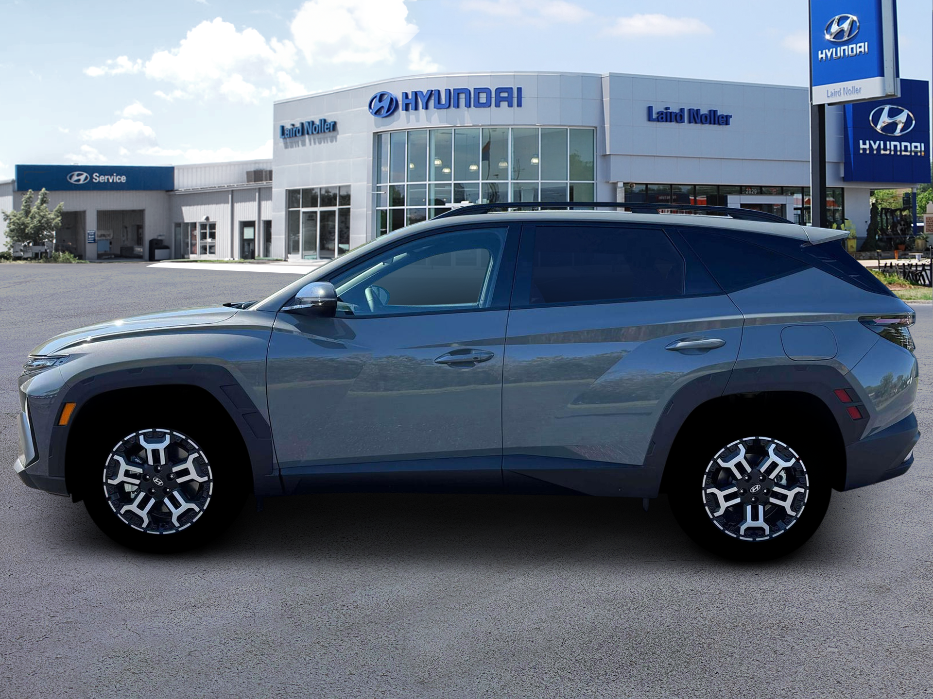 View vehicle photo 3