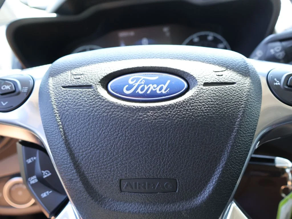 Used 2020 White Ford XL image 22