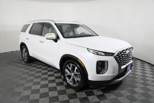 Used 2021 White Hyundai SEL image 17