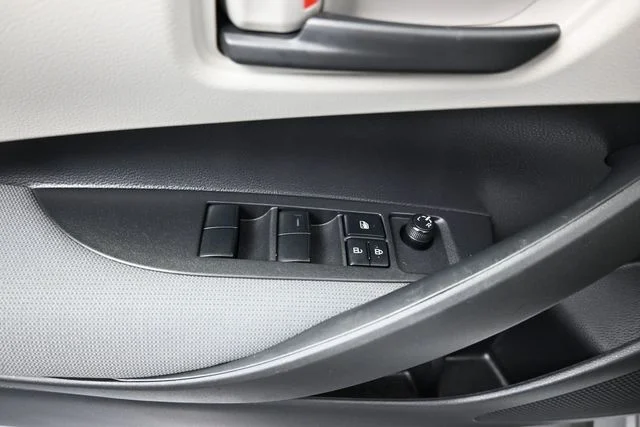 Used 2022 Silver Toyota LE image 16