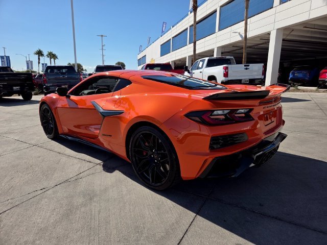 Used 2025 Sebring Orange Tintcoat Chevrolet 1LZ image 4