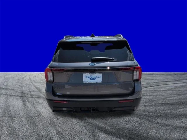 New 2026 Carbonized Gray Metallic Ford ST-Line image 5
