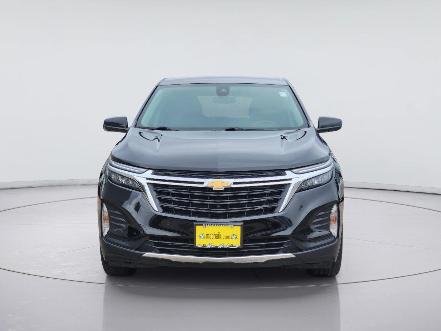 2022 Chevrolet Equinox photo 2 of 33