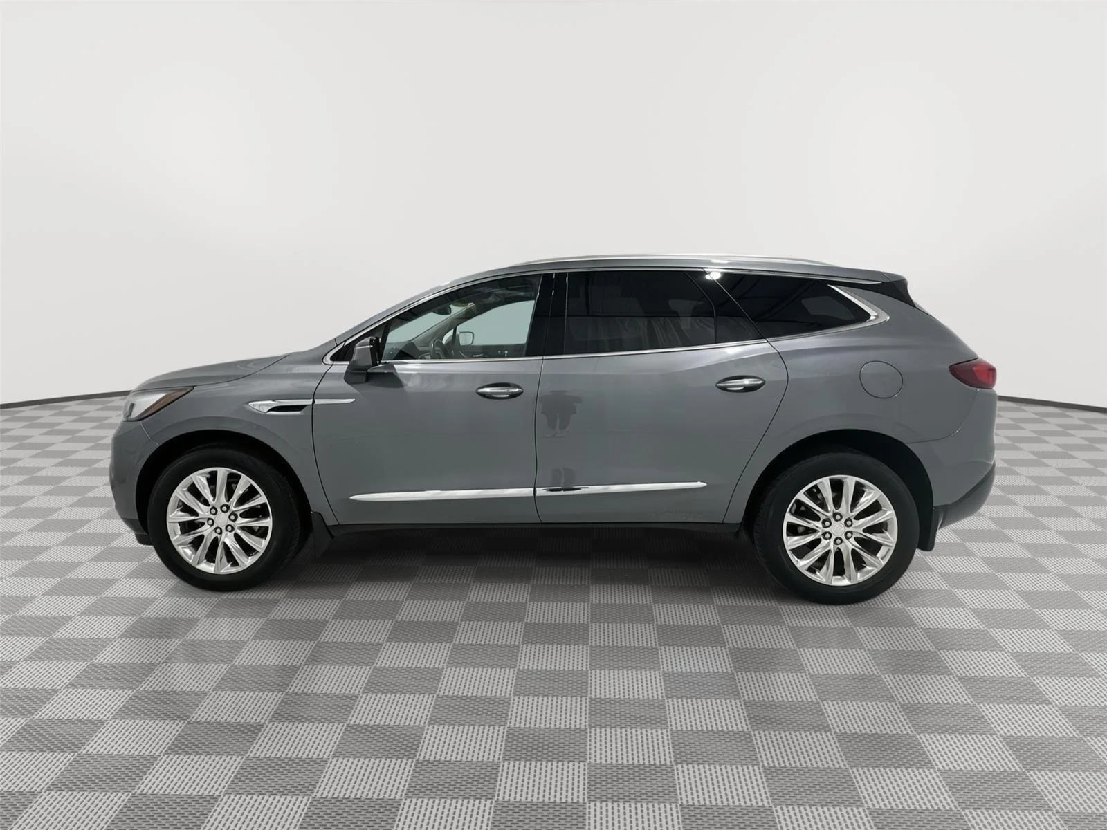 Used 2021 Includes Pitch Dark Night lower exterior accent color.) Buick Premium image 2