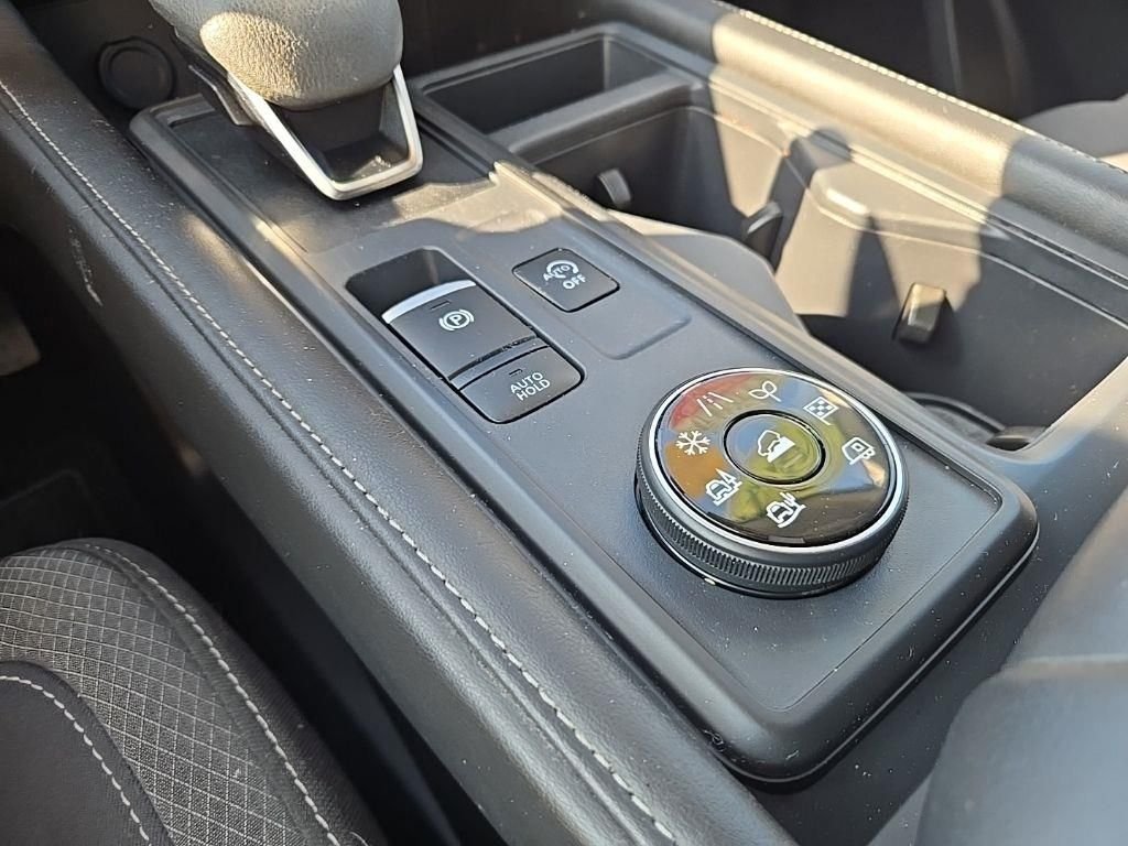 Used 2024 Black Nissan S image 18