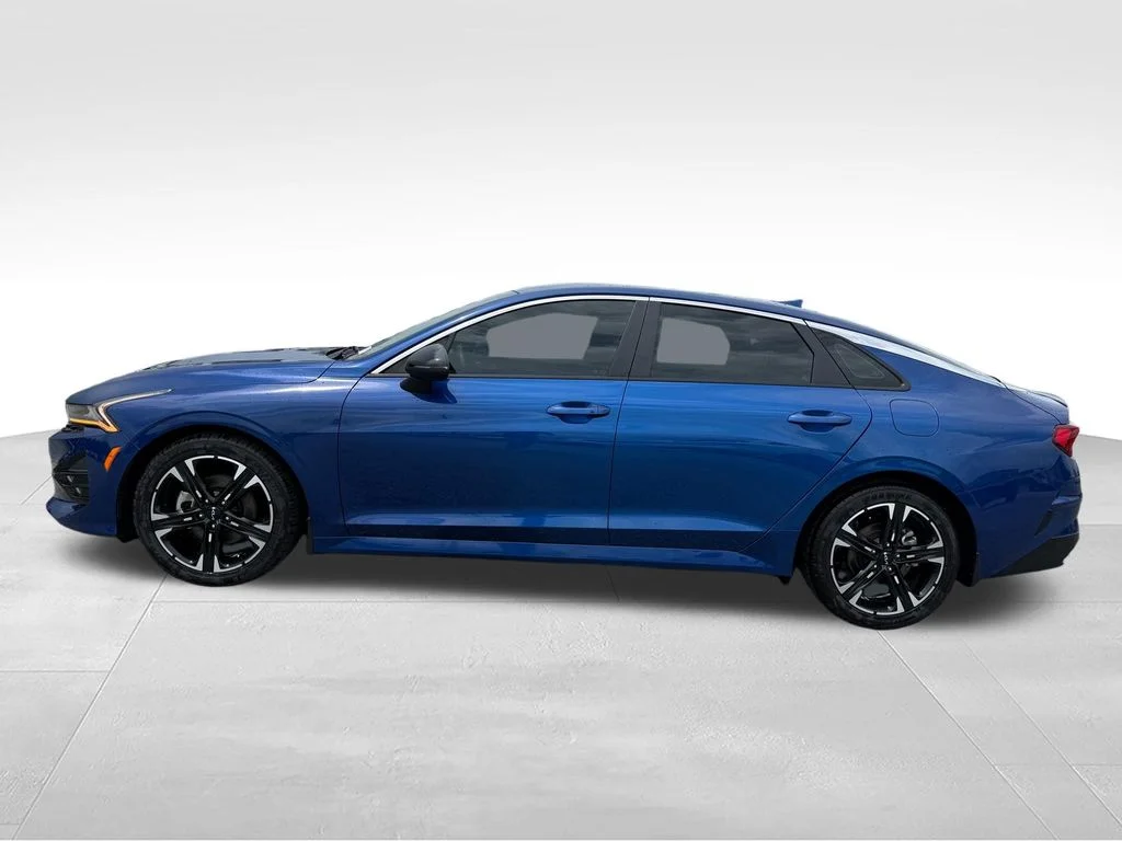Used 2022 Blue Kia GT-Line image 2