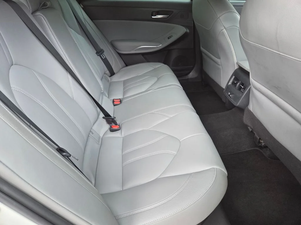 Used 2021 Beige Toyota XLE Plus image 17
