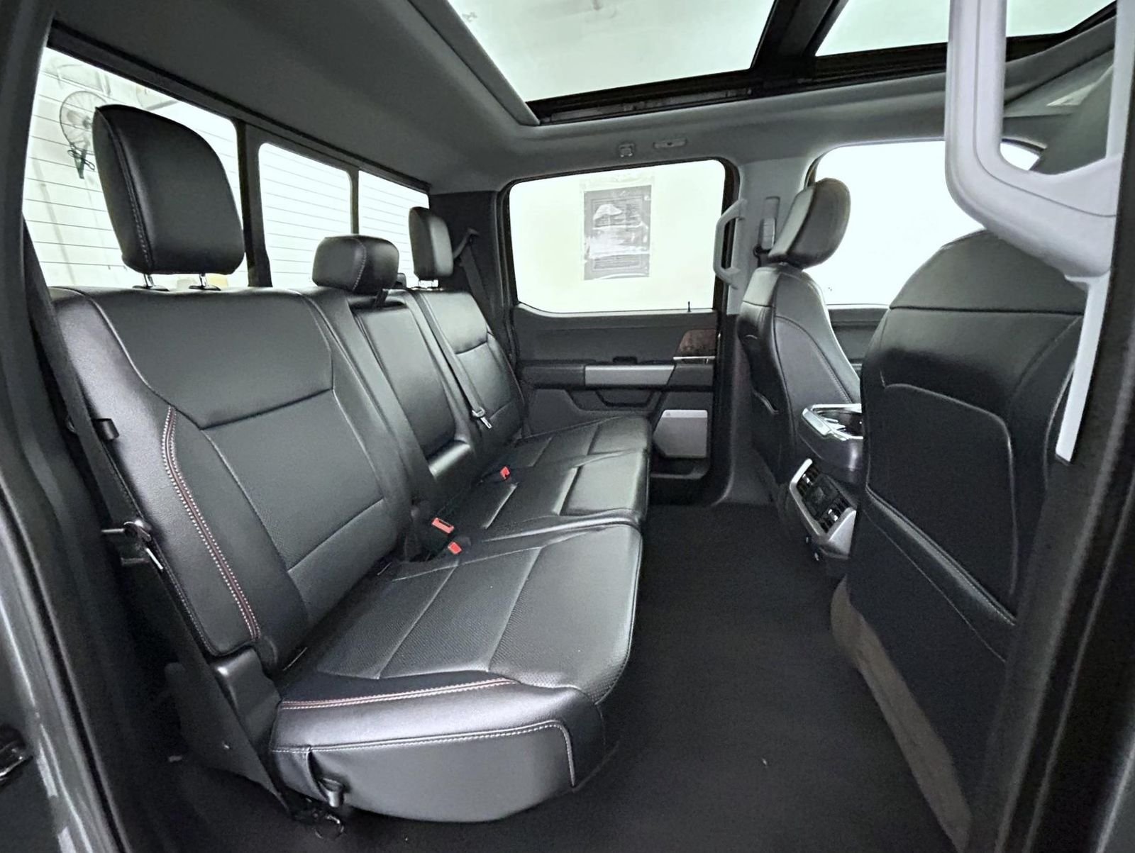 Used 2023 Gray Ford Lariat image 18