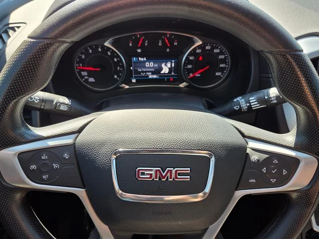 Used 2023 White GMC SLE image 18