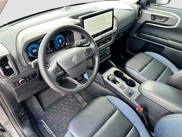 Used 2025 Gray Ford Outer Banks image 9