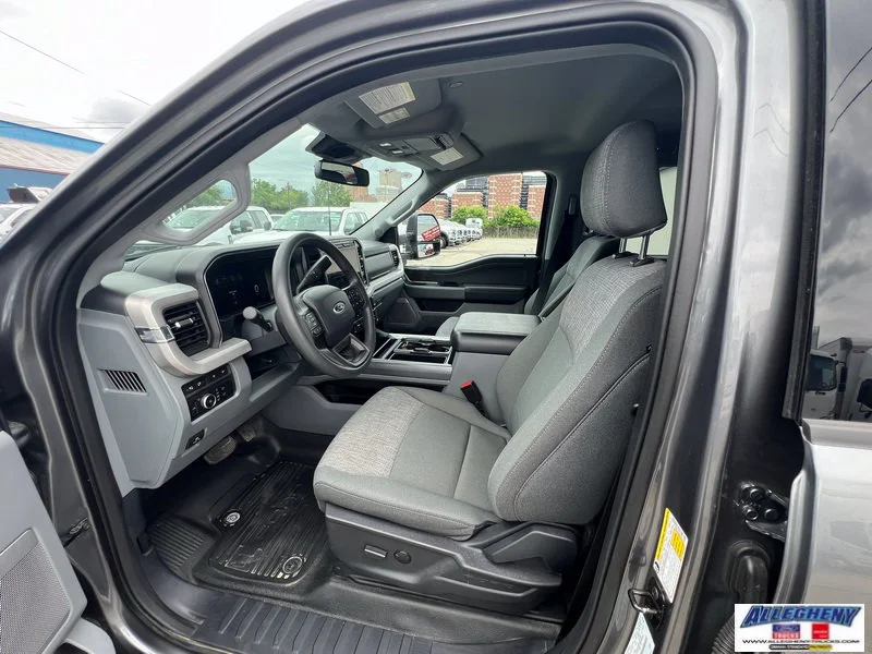 New 2024 Carbonized Gray Metallic Ford XLT image 12
