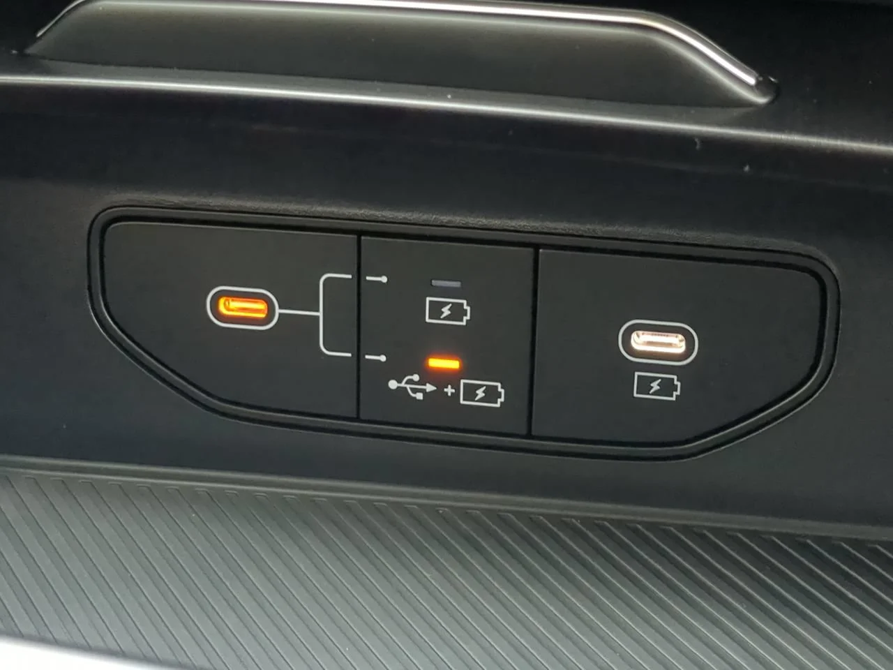 New 2027 Fusion Black Kia S image 24
