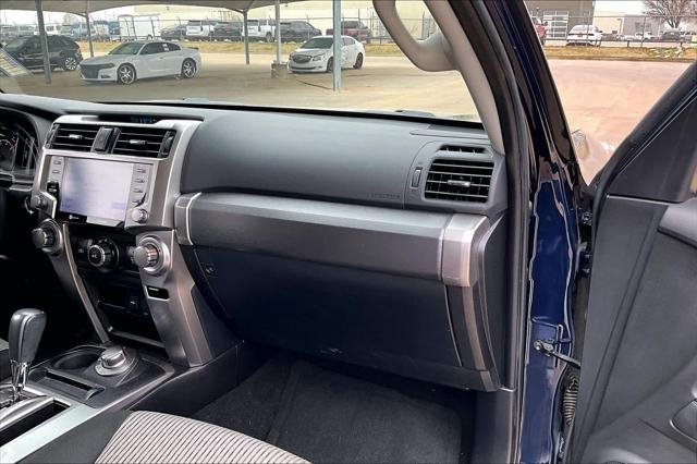 Certified Used 2021 NAUTICAL BLUE ME Toyota  image 17