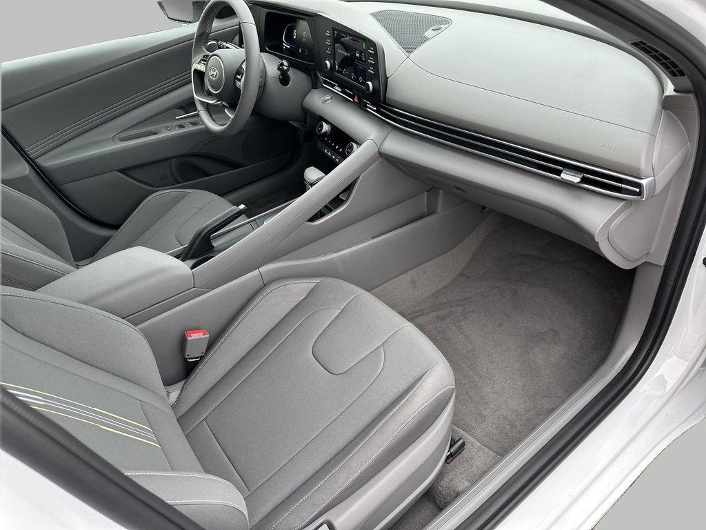 New 2026 Serenity White Hyundai SEL Sport image 23