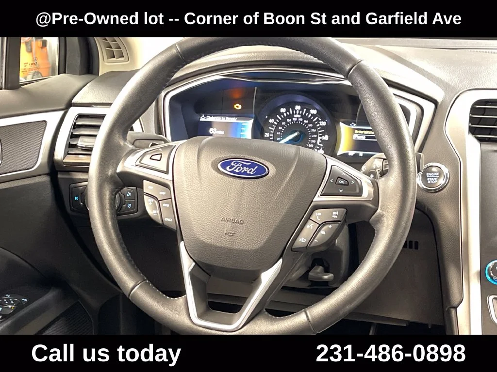 Used 2017 Black Ford SE image 20