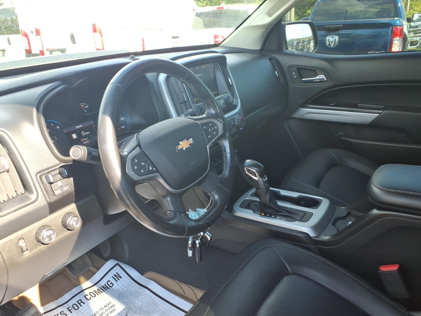 Used 2022 Beige Chevrolet ZR2 image 23