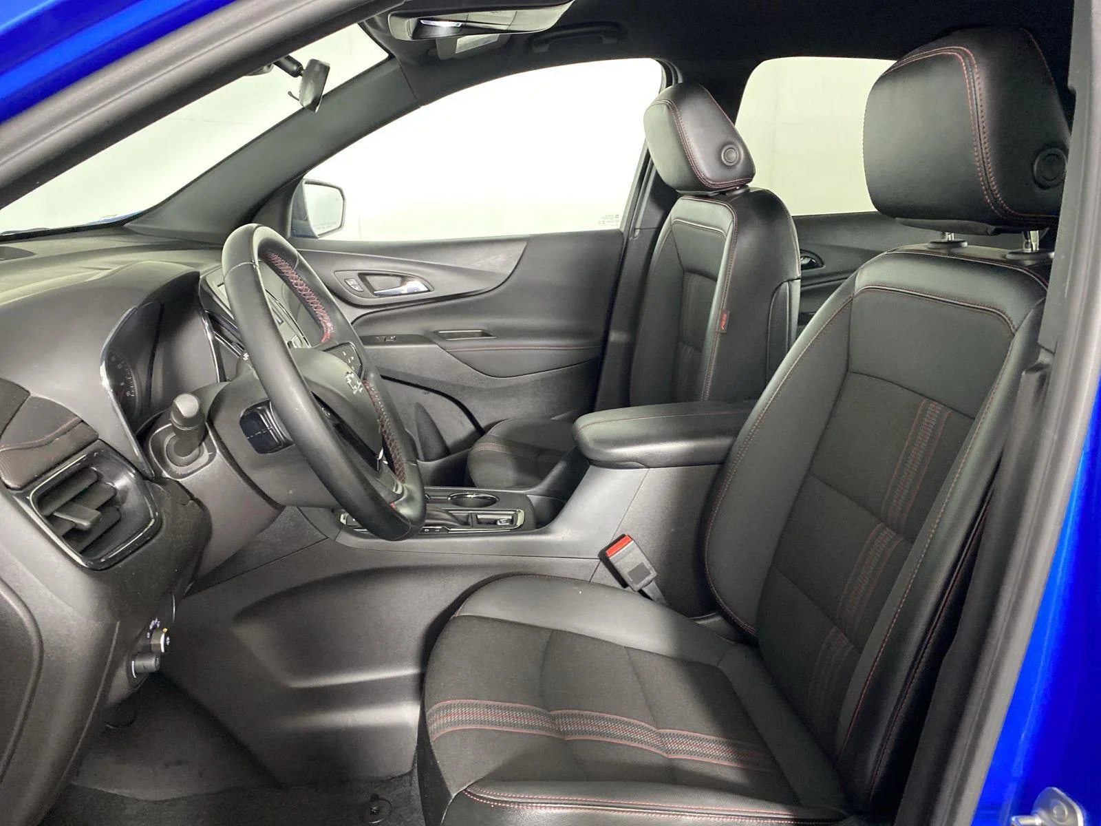 Used 2024 Riptide Blue Metallic Chevrolet RS image 10