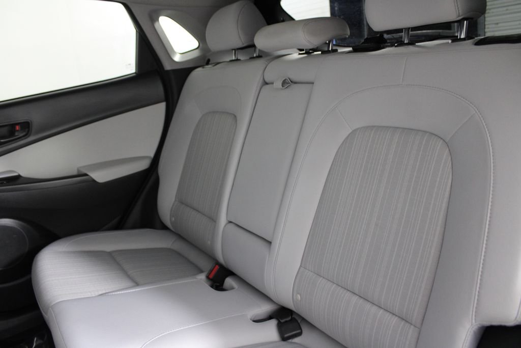Used 2023 Gray Hyundai SEL image 17