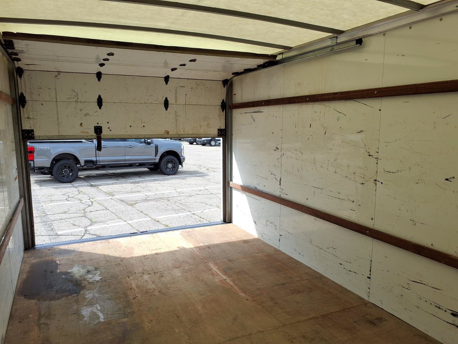 Certified Used 2022 Oxford White Ford Base image 22