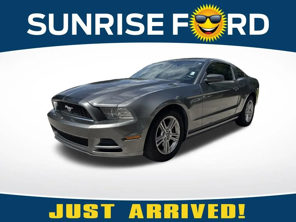 Used 2013 Sterling Gray Metallic Ford V6 image 1