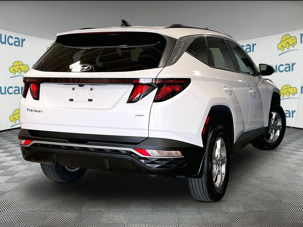 Used 2024 White Hyundai SEL image 6