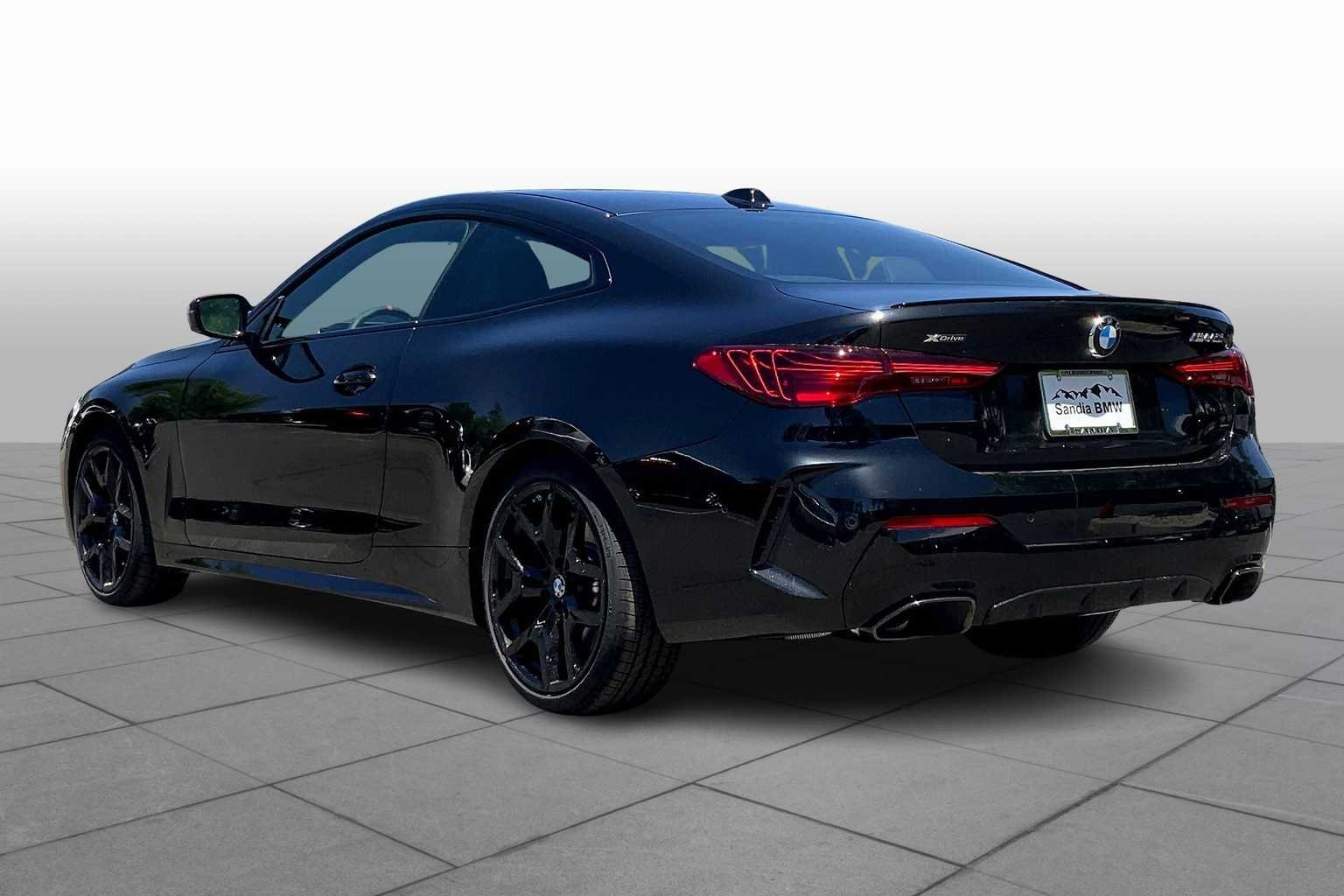 Certified Used 2026 Black Sapphire Metallic BMW M440i xDrive image 12